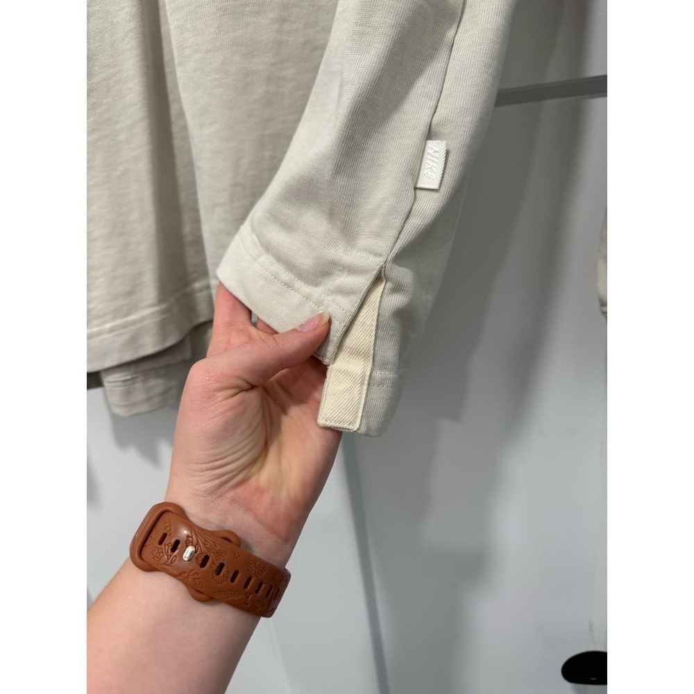 Nike Sportswear Premium Essential Light Bone long sleeve - Picture 2 of 6